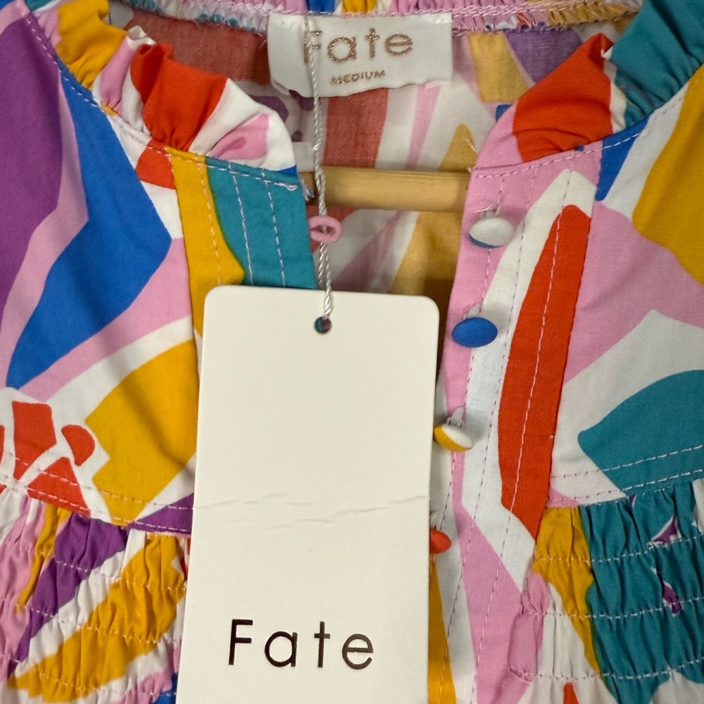 NWT Fate colorful tropical print smocked detail blouse tropical vacation beach - Picture 7 of 8